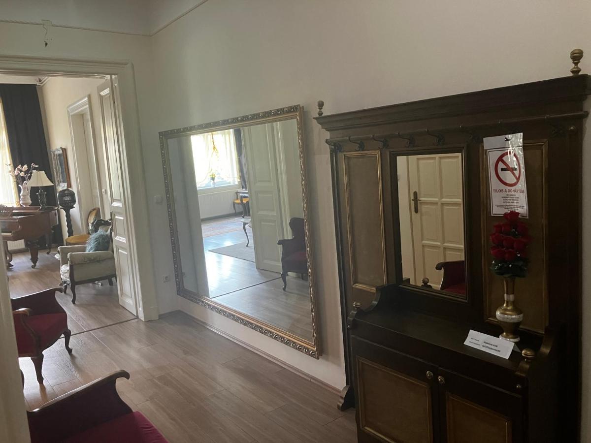 Logod Panorama Apartman Budapest Eksteriør billede